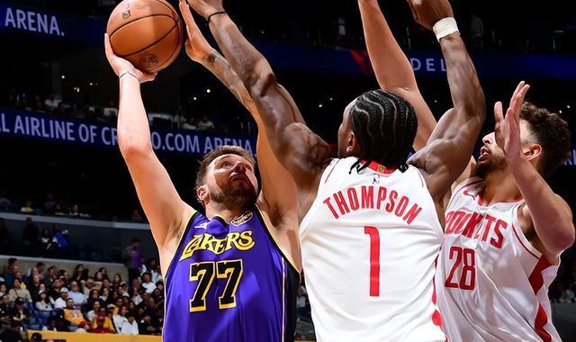 东契奇亲自, 东契奇力荐, 利战局