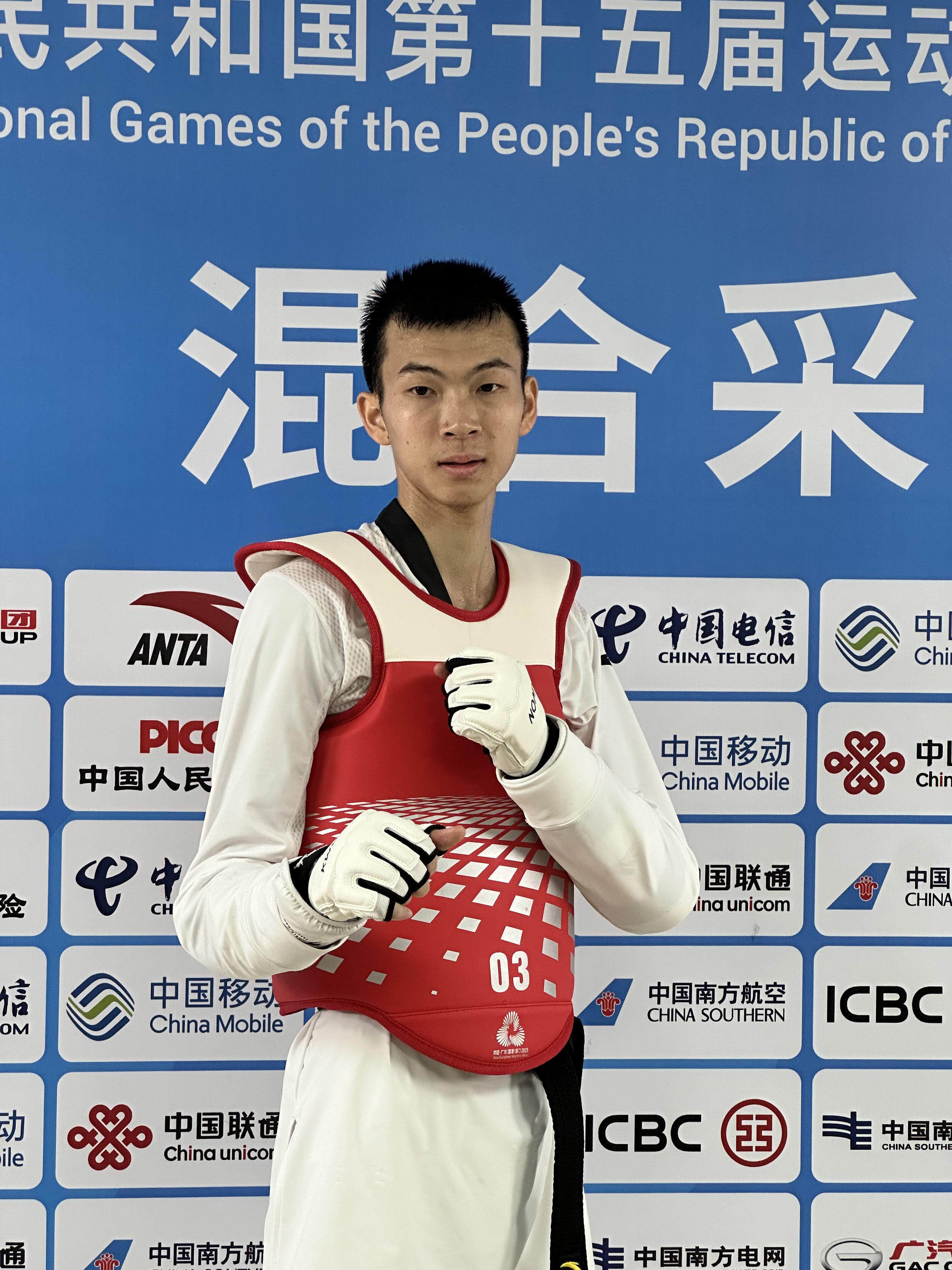 余俊松, amp, AA 余俊松, amp, AA