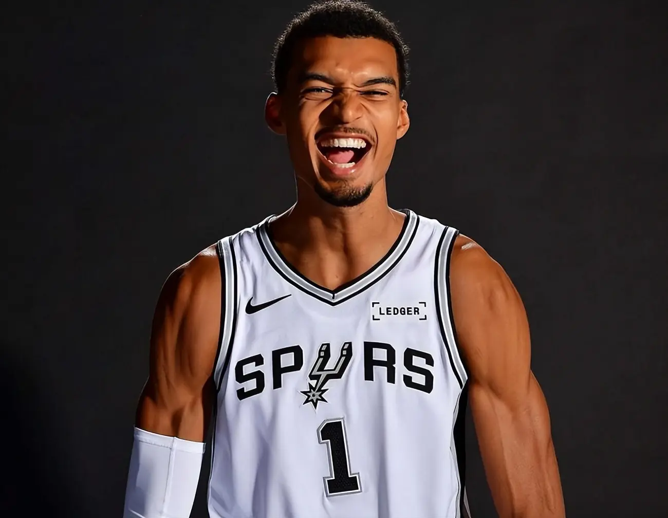 肌成功, 泽里斯, 你们对此怎